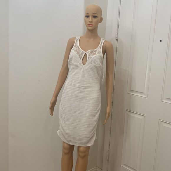 Charlotte Russe Size XL Scoop Neck Cut Out Lace Short Sleeve Dress Side Ruching - Picture 2 of 11